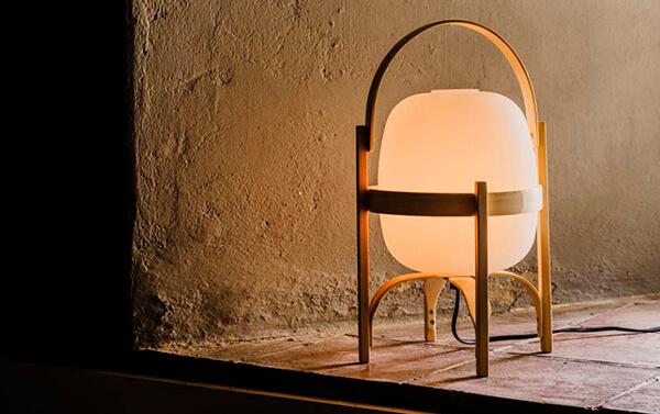 Santa & Cole, iluminación y mobiliario de diseño moderno