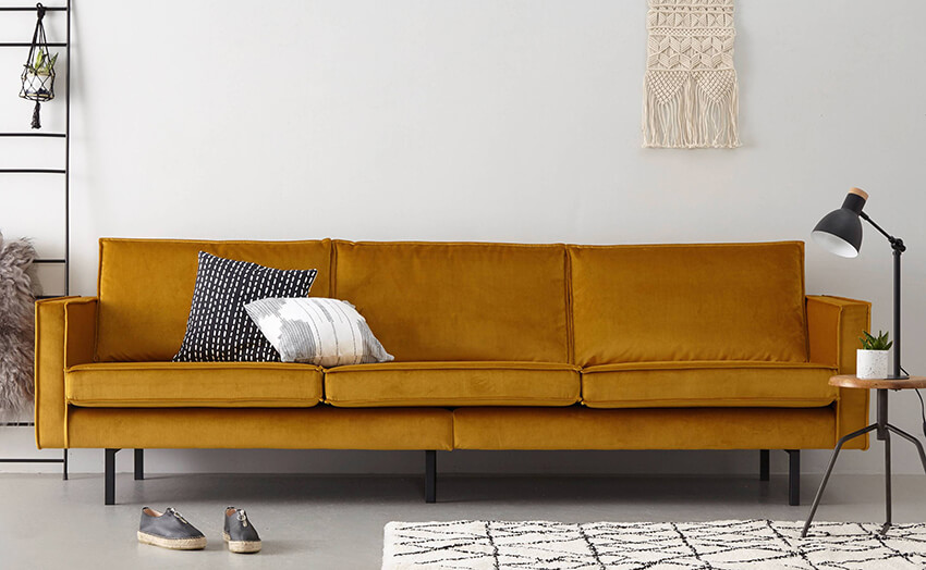 sofa-terciopelo-mostaza